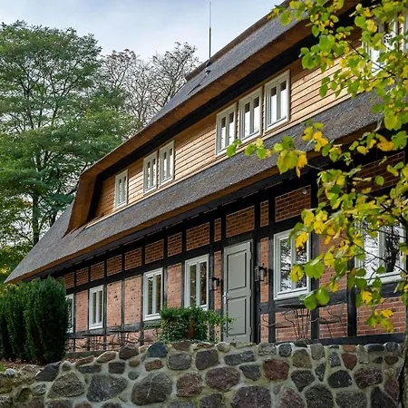 Park Am X Nattika Ayurveda, Health Spirit 4* Penzlin