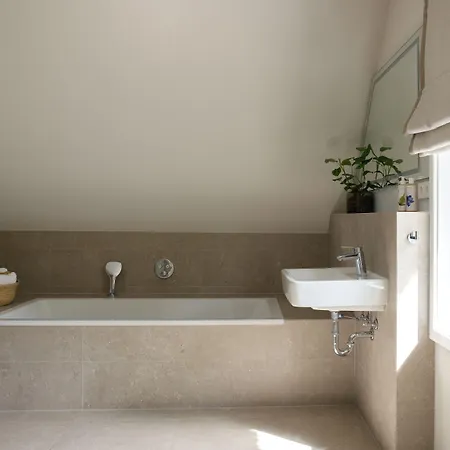 Park Am X Nattika Ayurveda, Health Spirit Penzlin